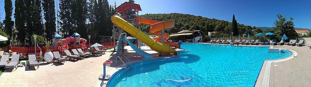 Magdas Kamares Poros Town Bagian luar foto