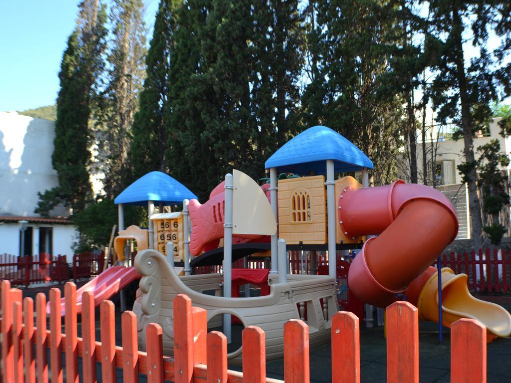 Magdas Kamares Poros Town Bagian luar foto