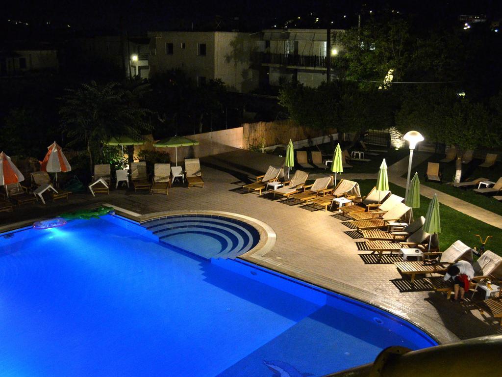 Magdas Kamares Poros Town Bagian luar foto